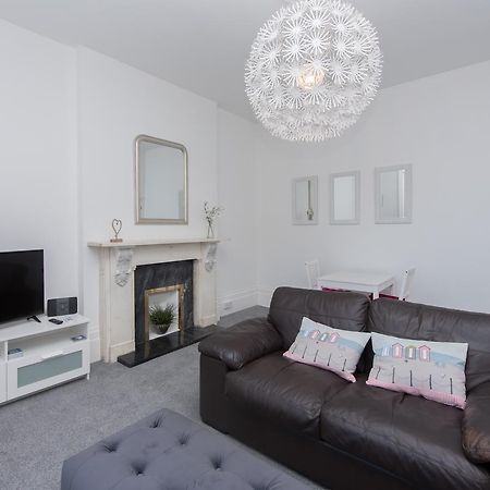 Appartamento Fantastic Sea View, 1 Bed Sleeps 2 Broadstairs Esterno foto